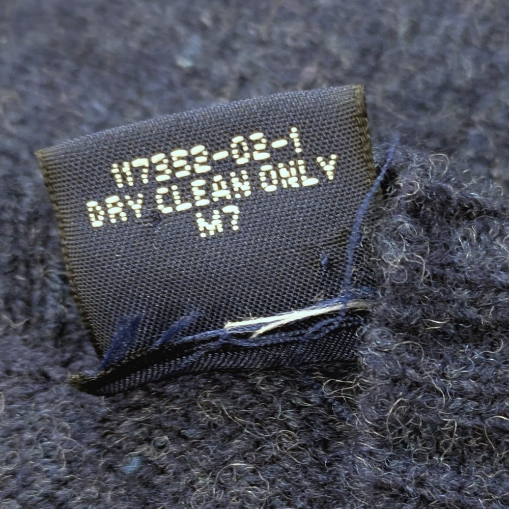 Y2K Gap Mens V-Neck Sweater M Navy Blue 100% Lambswool Stripe Vintage Pullover - Picture 5 of 5